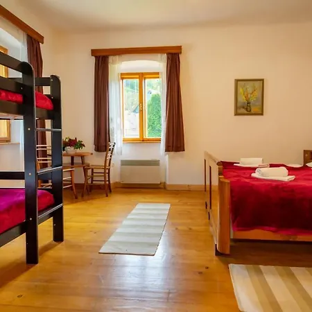 Gorska Kuca Elin Ferienhaus Brod na Kupi