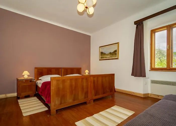 Gorska Kuca Elin *