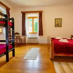 Gorska Kuca Elin Сasa de vacaciones Brod na Kupi