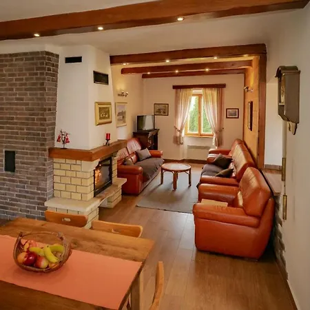 Gorska Kuca Elin * Brod na Kupi